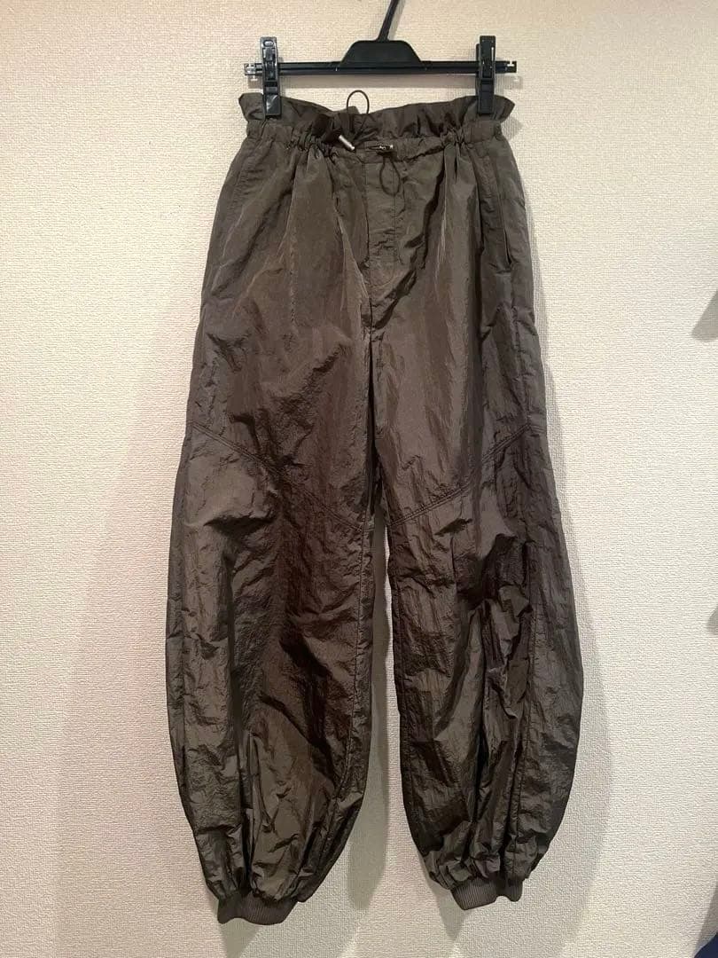 OMMO バルーンギャザーパンツ　un3d