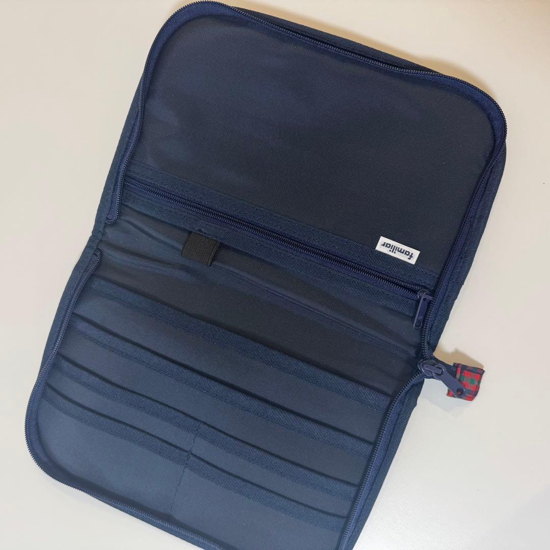 ファミリア母子手帳ケース 赤黒チェック クマ刺繍