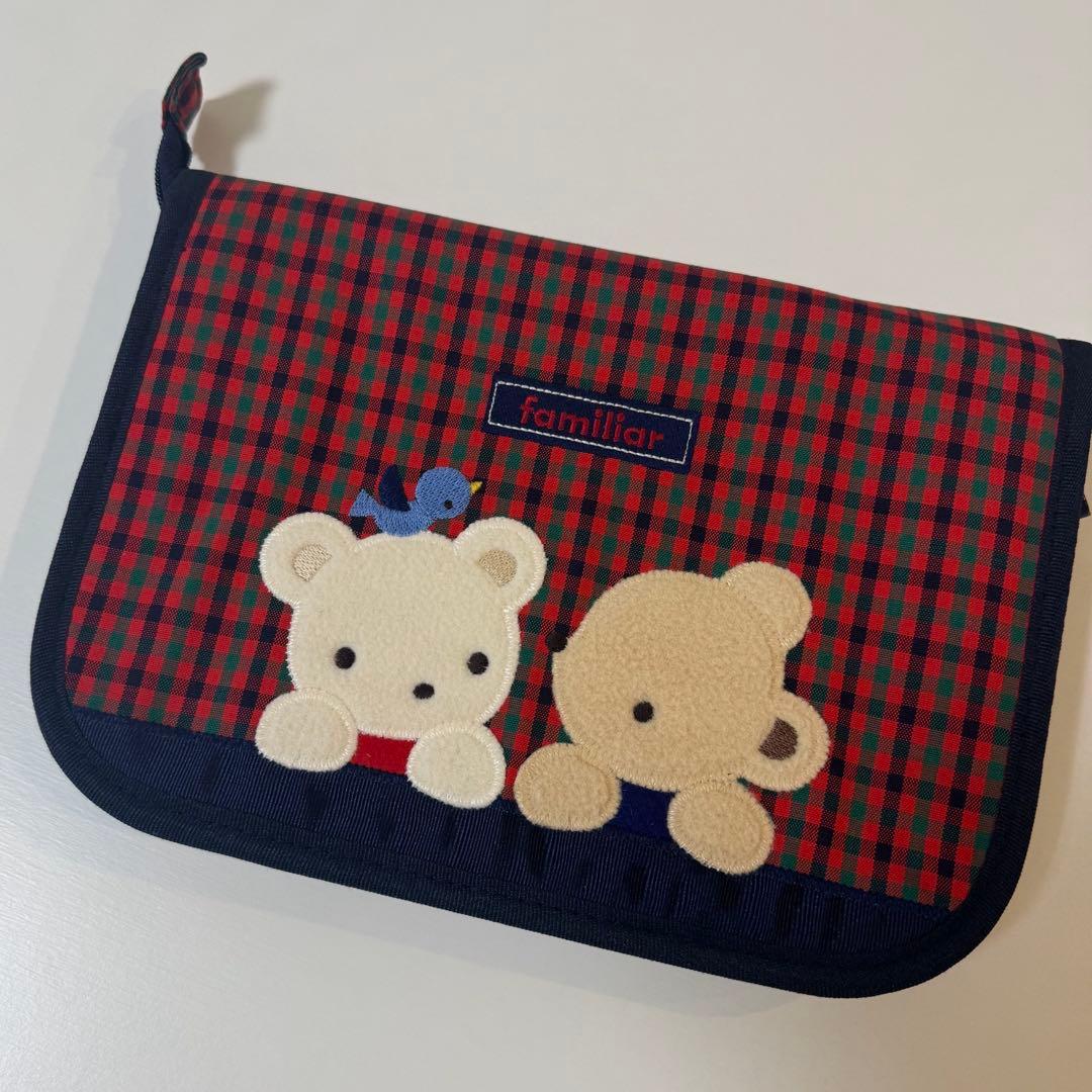 ファミリア母子手帳ケース 赤黒チェック クマ刺繍