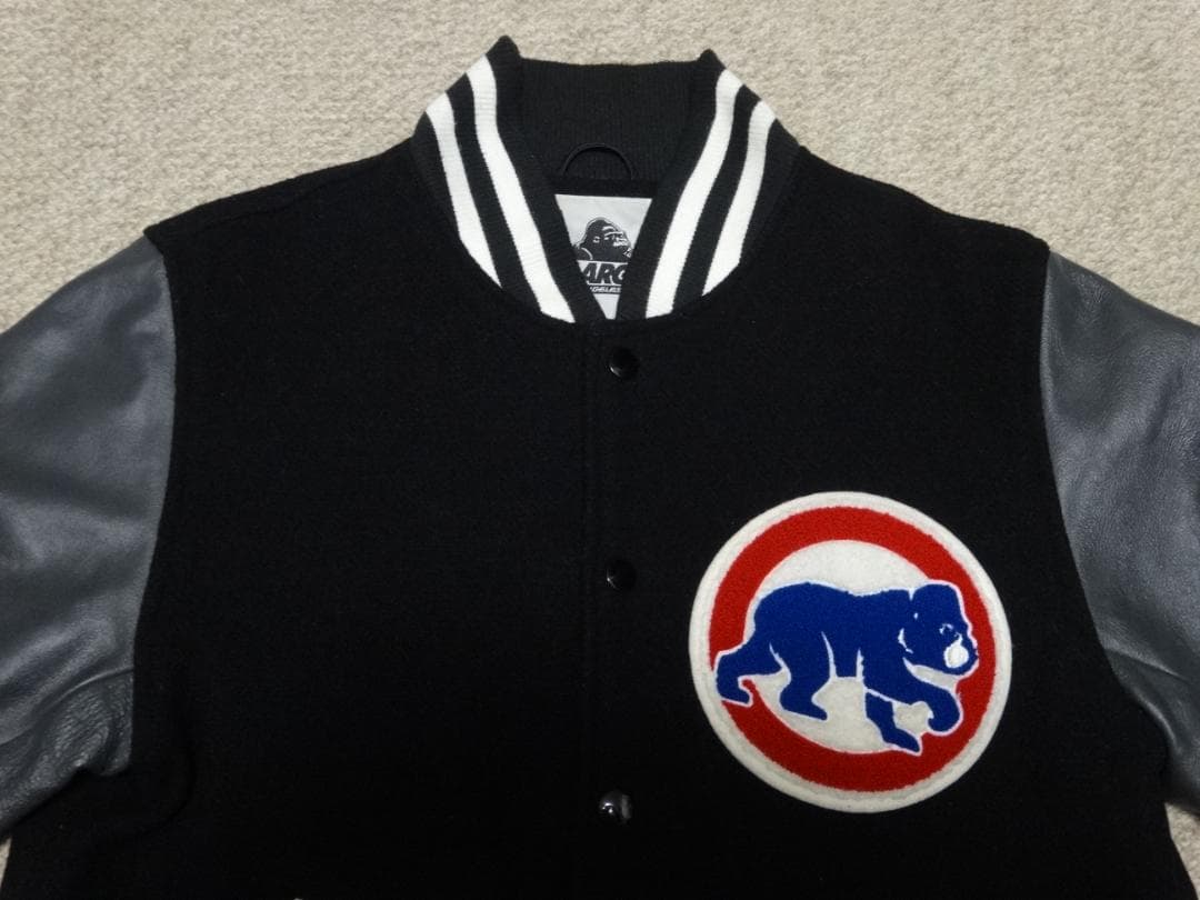 名作　エクストララージ　シカゴ・カブス　パロディー　スタジャン　黒　レザー　牛革