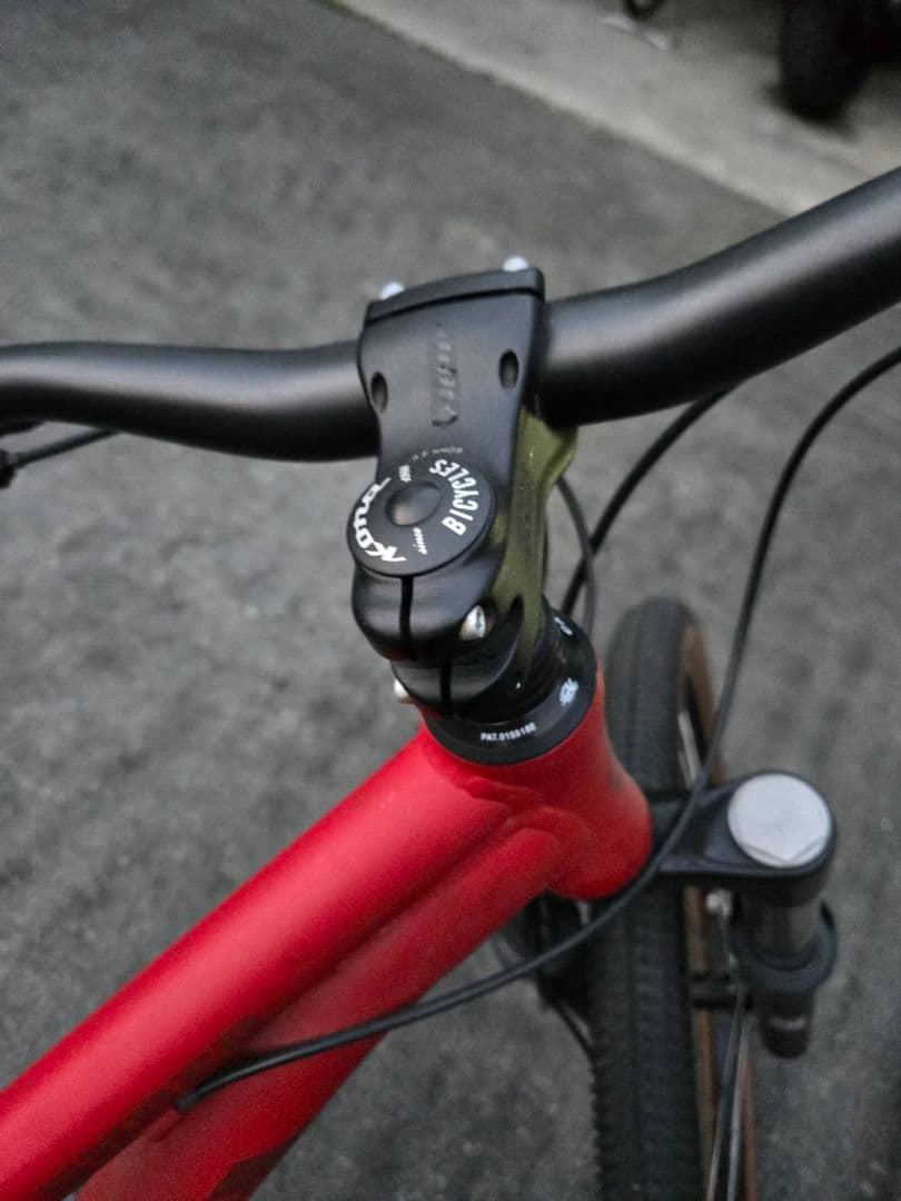 KONA コナ シュレッド マットレッド 2014モデル Sサイズ