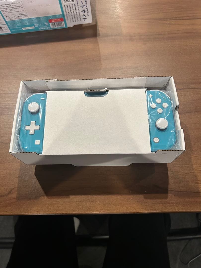 ※訳あり【新品】Nintendo Switch Lite ターコイズ