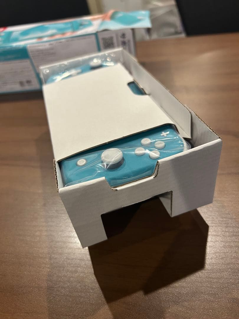 ※訳あり【新品】Nintendo Switch Lite ターコイズ