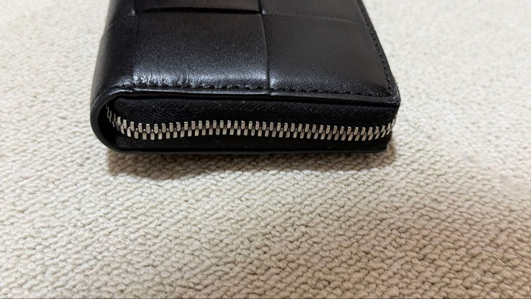 BOTTEGA VENETA ジップアラウンドウォレット 二つ折り財布　ブラック