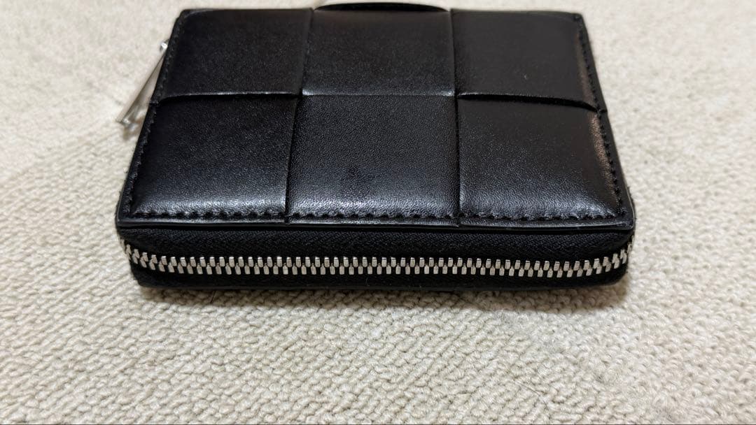 BOTTEGA VENETA ジップアラウンドウォレット 二つ折り財布　ブラック