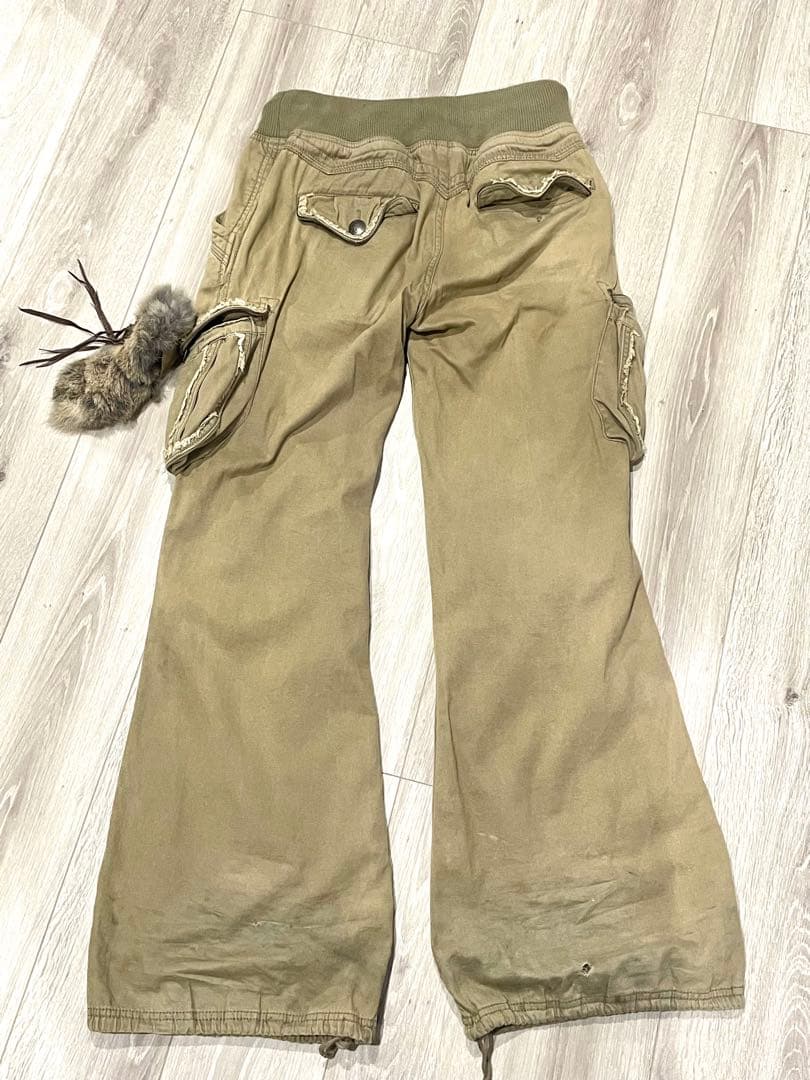 g.o.a ファー付きカーゴパンツ