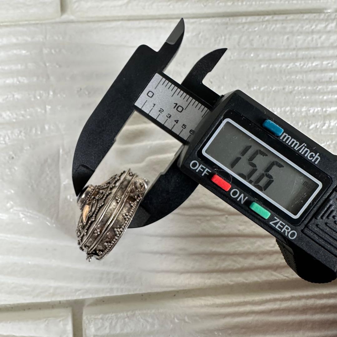 925 シルバー ハート型ロケットペンダント 黒石 ビンテージ デザイン 彫金