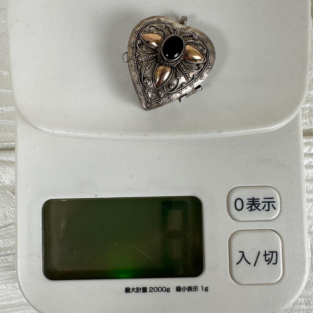 925 シルバー ハート型ロケットペンダント 黒石 ビンテージ デザイン 彫金