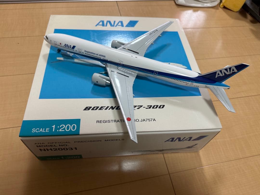 全日空商事B777-300 JA757A1:200