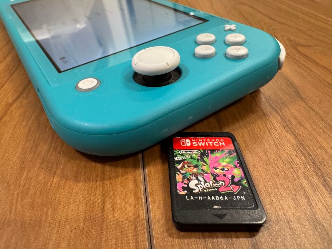 Nintendo Switch Lite (本体のみ)+ Splatoon 2