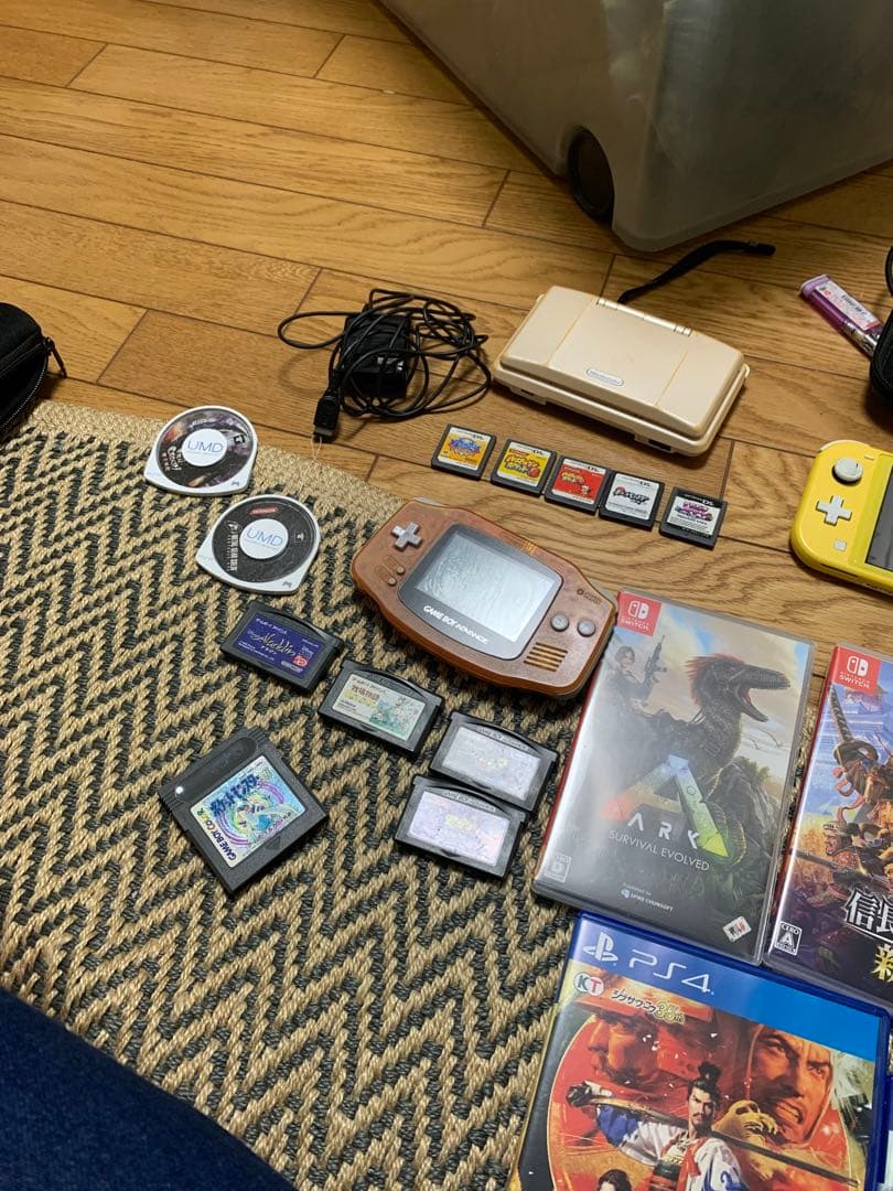 不用品　動作確認　スイッチライトは充電機能が低めで別でも出してます。