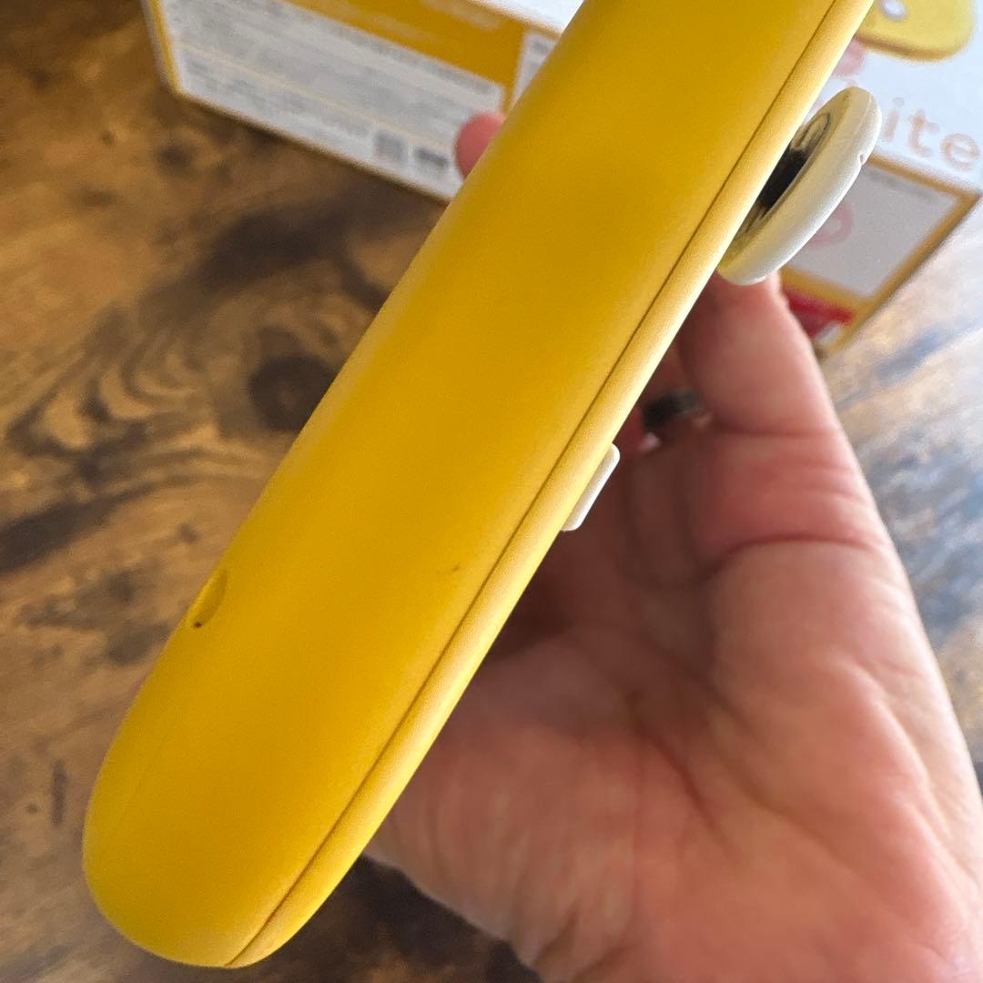 Nintendo Switch Lite イエロー 箱付きでの発送も可能