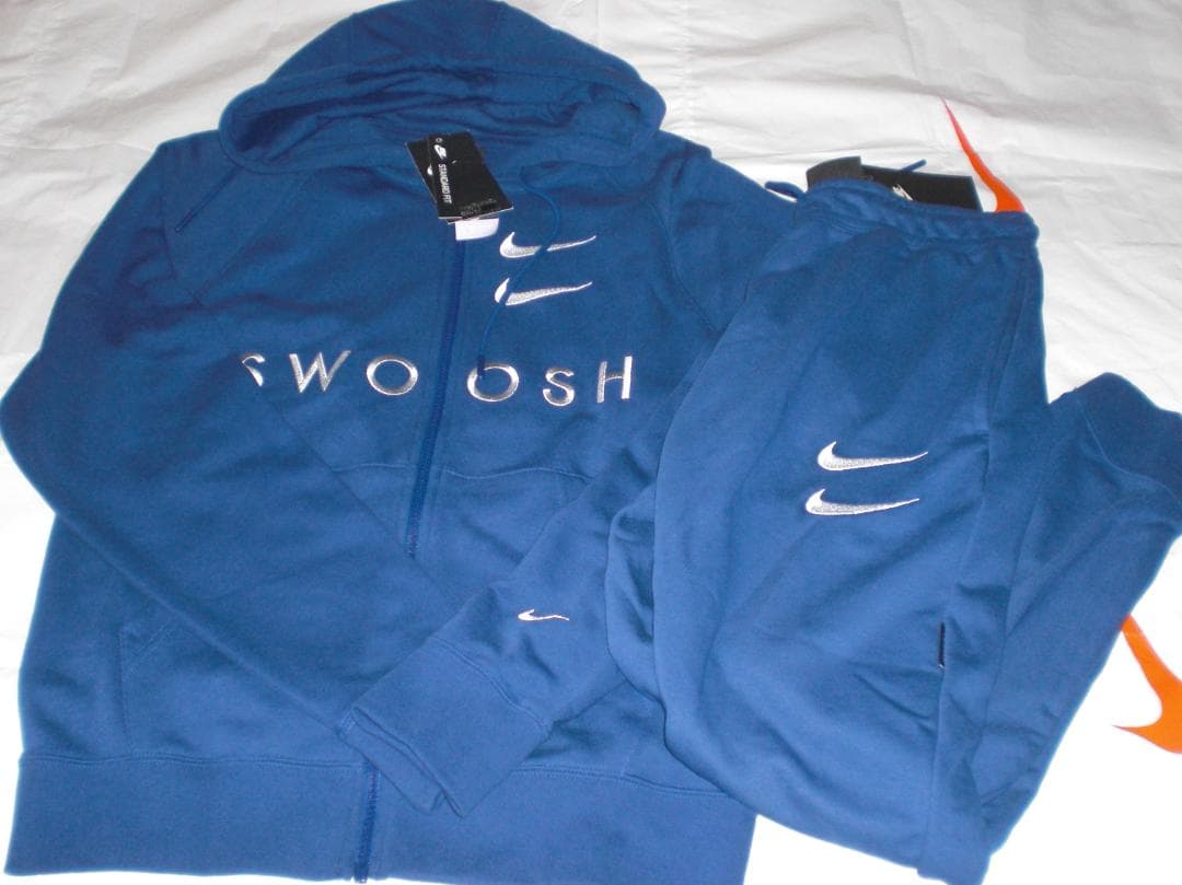 ナイキ スウッシュ ロゴ 刺繍　スウェット パーカー＆パンツ XL