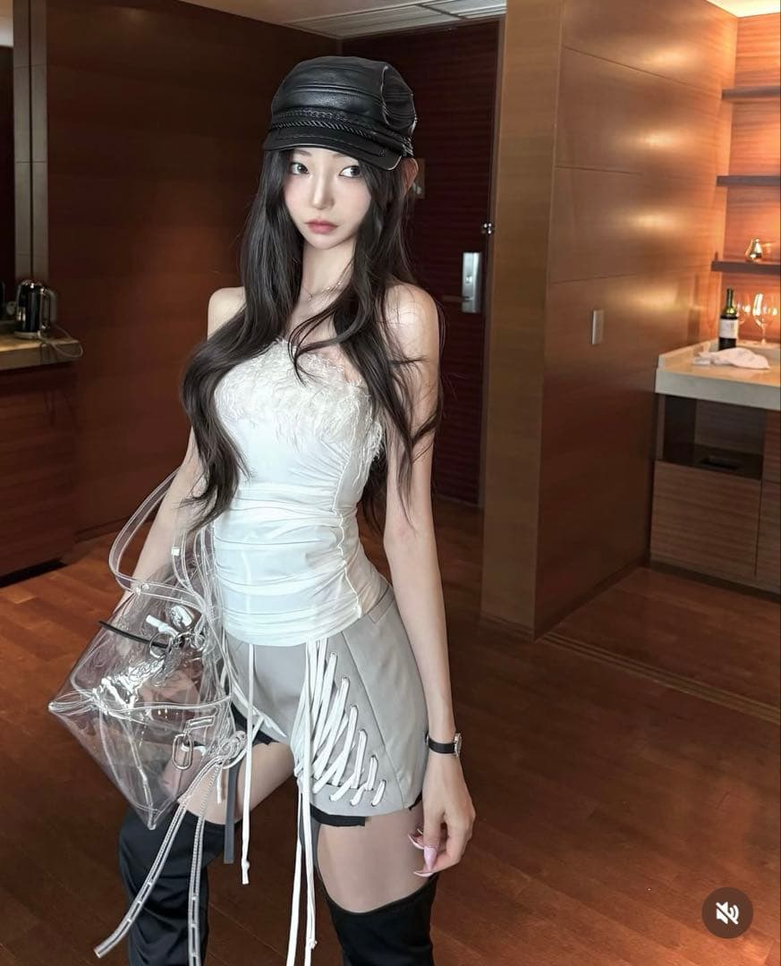 パンツ S lace up shorts theredthread