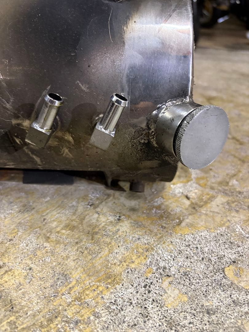 オイルタンク　ショベルヘッド