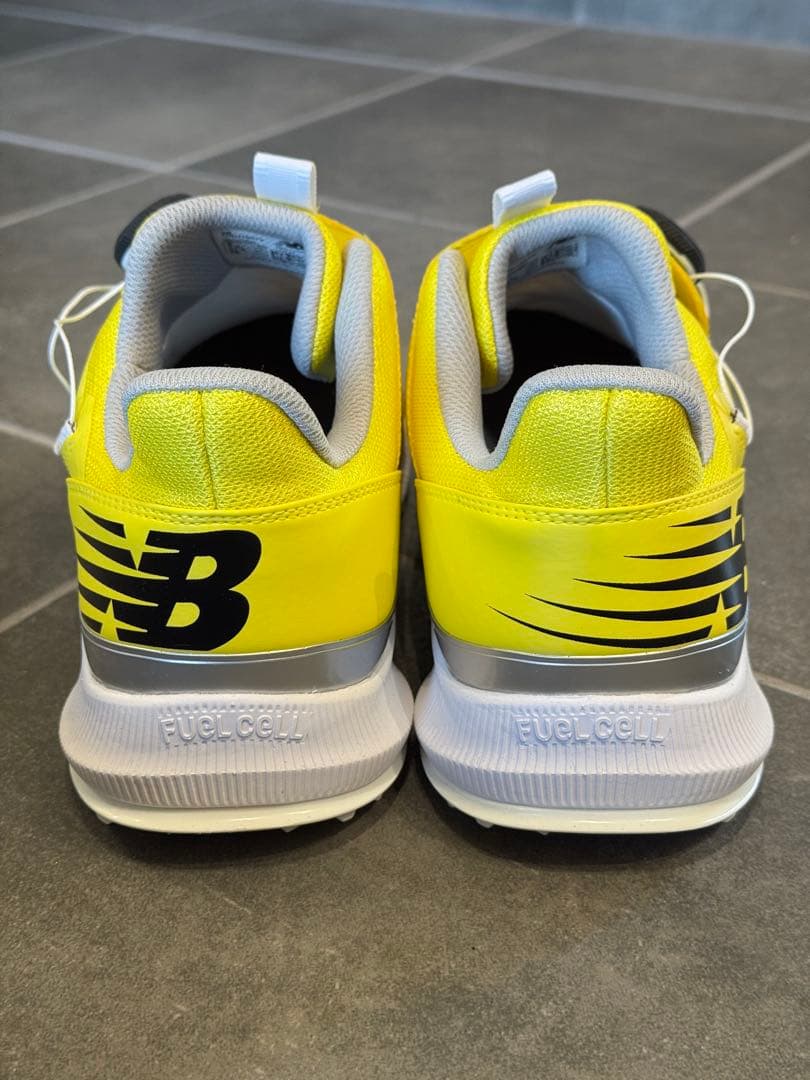 New Balance FuelCell ゴルフシューズ