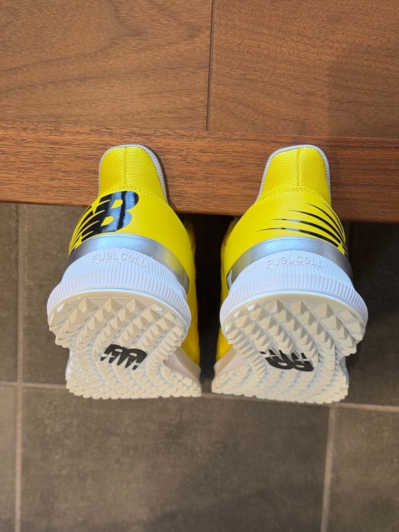 New Balance FuelCell ゴルフシューズ