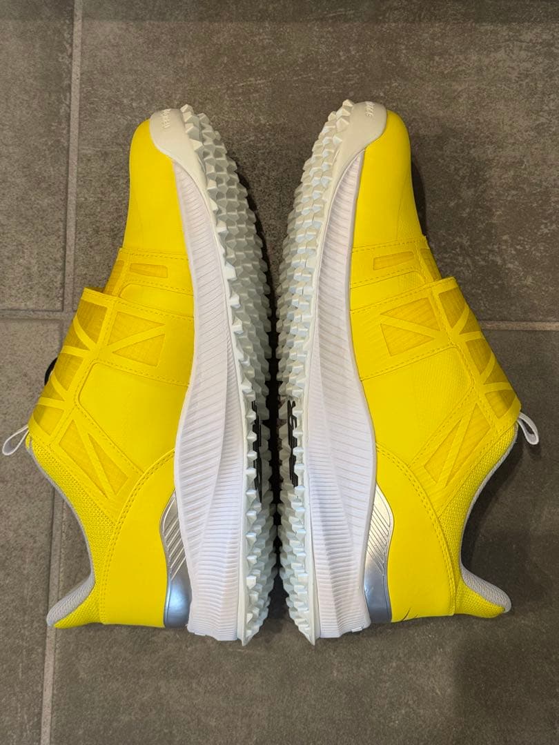 New Balance FuelCell ゴルフシューズ