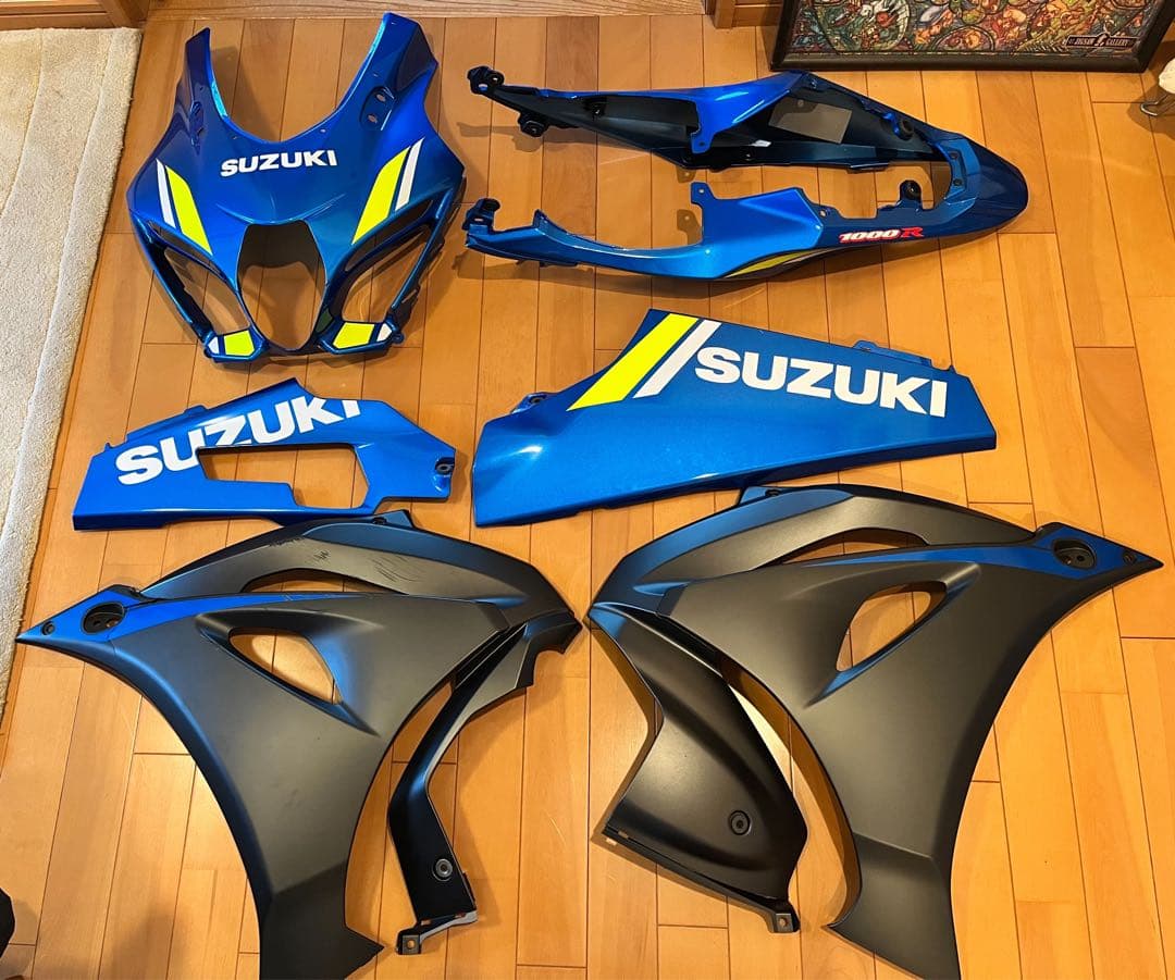 Suzuki GSX-R カウルセット 青/黒