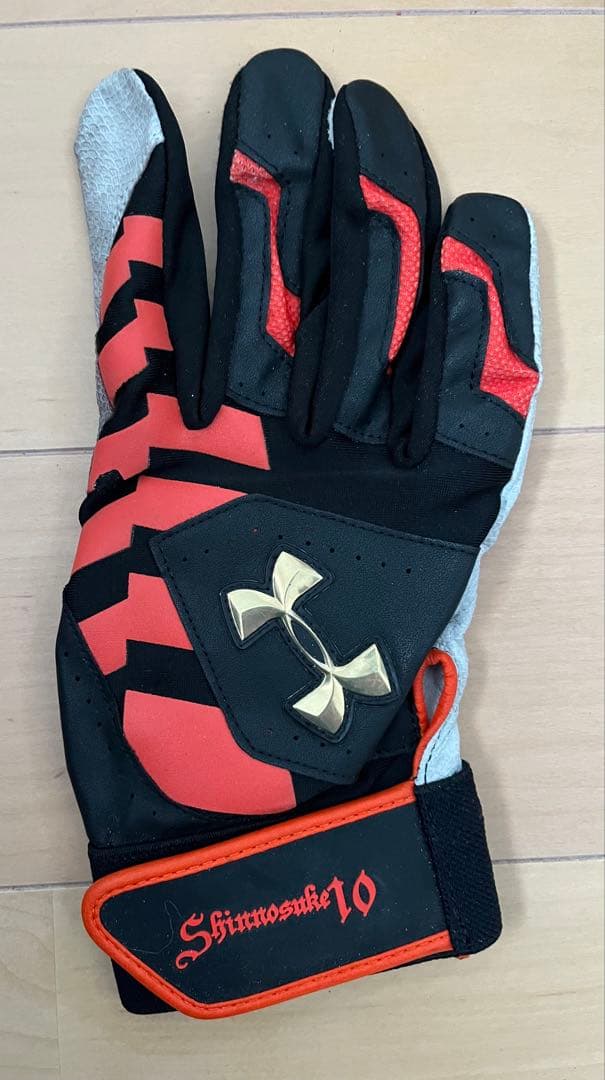 巨人 読売ジャイアンツ #10 阿部慎之助 選手 実使用バッティンググローブ