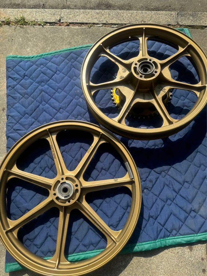 KZ1000MK2.KZ純正キャストホイール