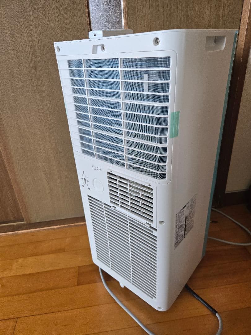 オールシーズン対応スポットエアコン　冷風、温風、ドライ、送風1台4役ほぼ新品