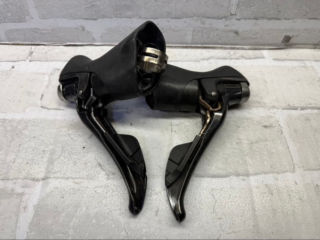 シマノ105 5800 stiレバー　新品ブラケットカバー