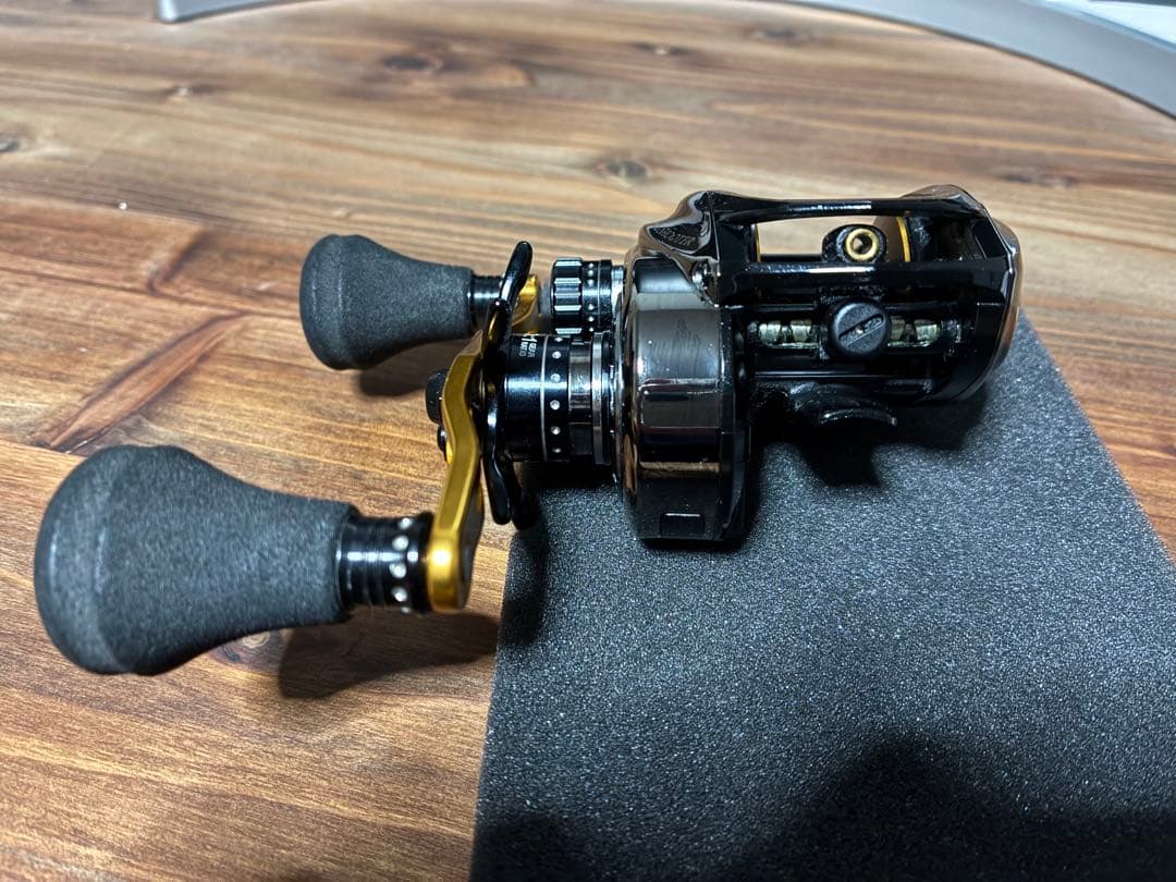 【美品使用少】Abu Garcia Revo ビッグシューターコンパクト7