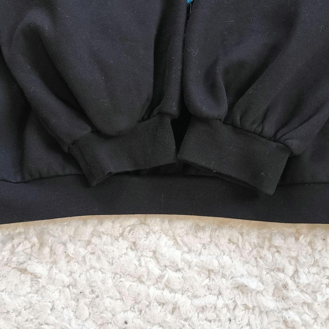 【完売品】ユェチ・チ Yueqi Qi ハートカットアウトフーディ パーカー