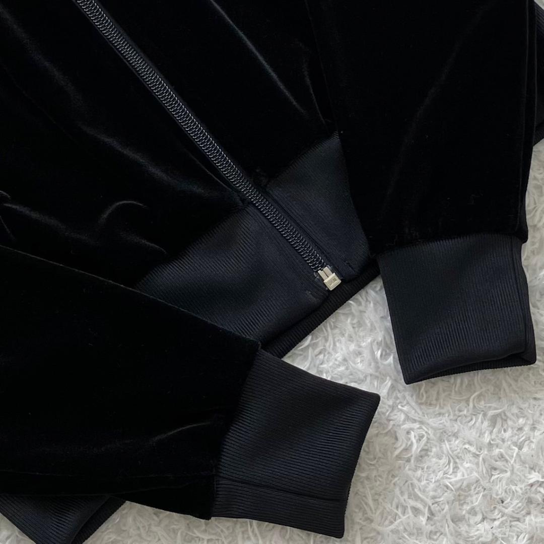 Y2K✨未使用級✨アディダス トラックジャケット 刺繍ロゴ ベロア ブラック 黒