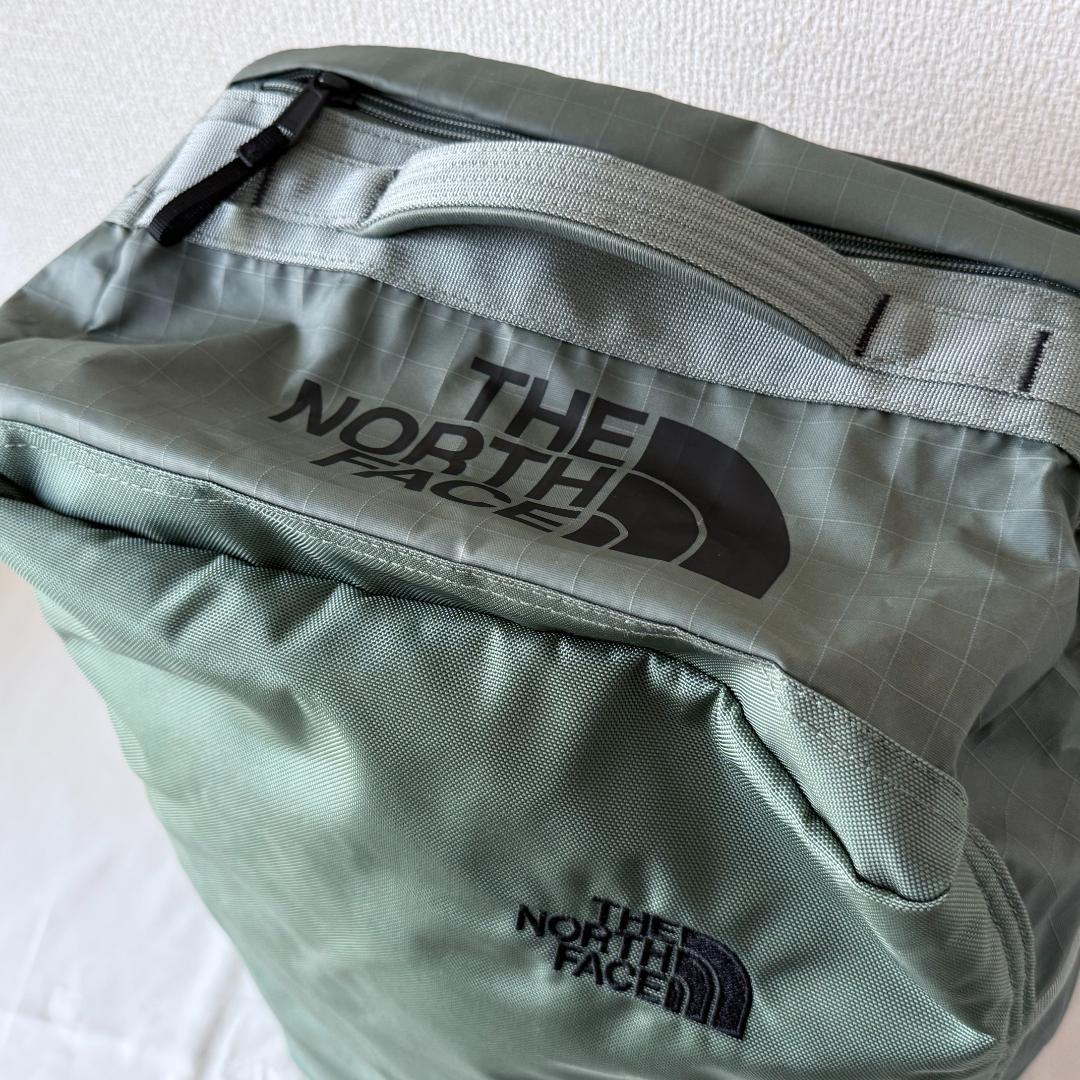 ノースフェイス ベースキャンプボイジャーライト 42L未使用