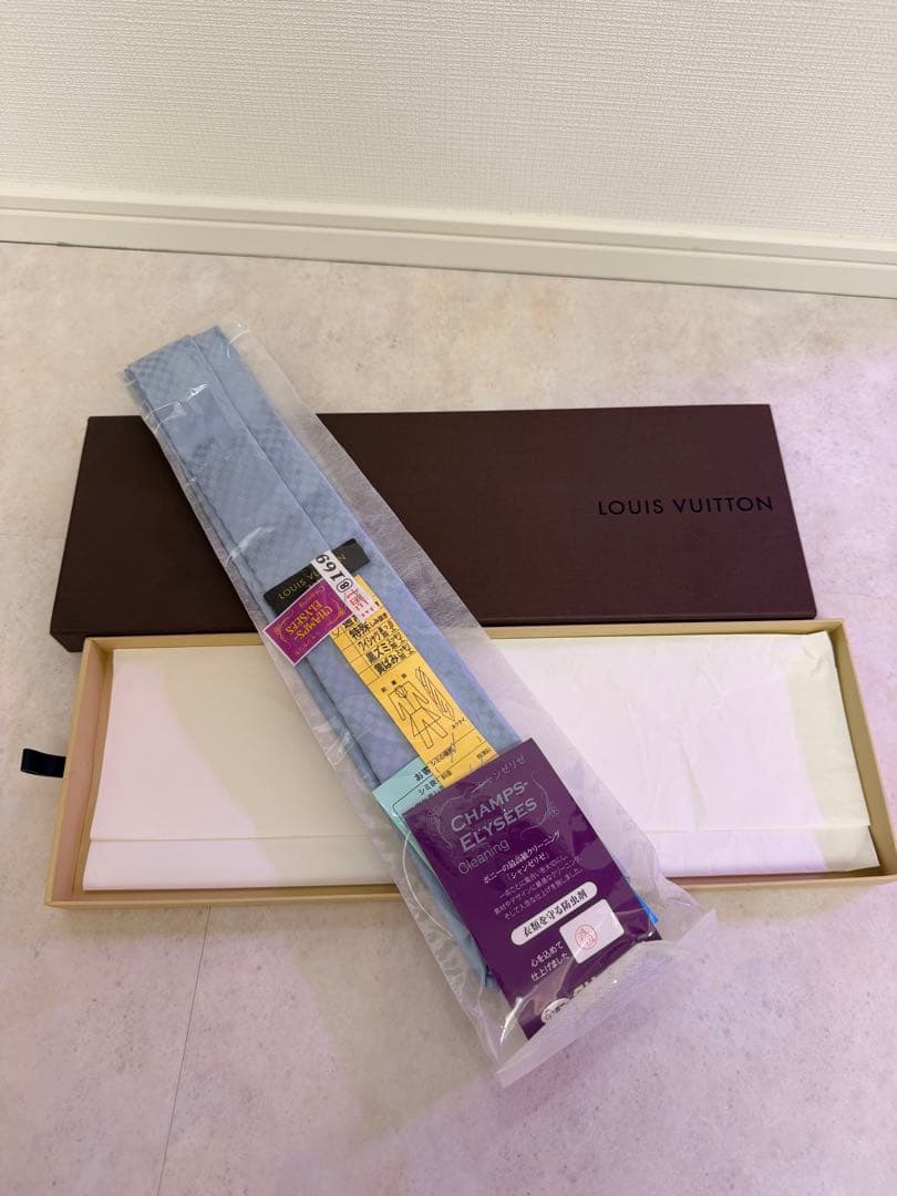 LOUIS VUITTON 水色 チェック柄 ネクタイ 箱付き