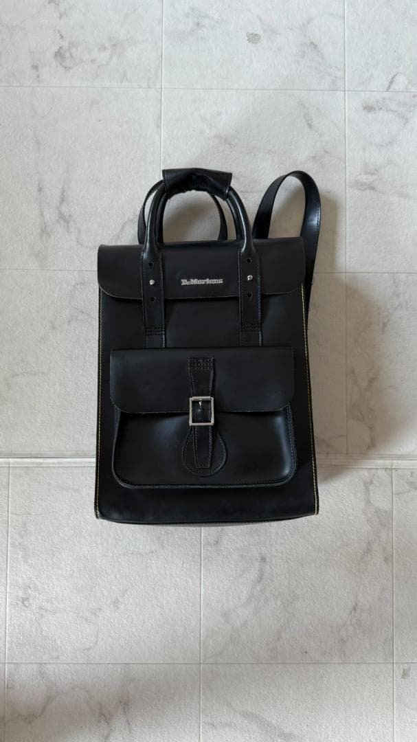 Dr. Martens ブラックレザー バックパック