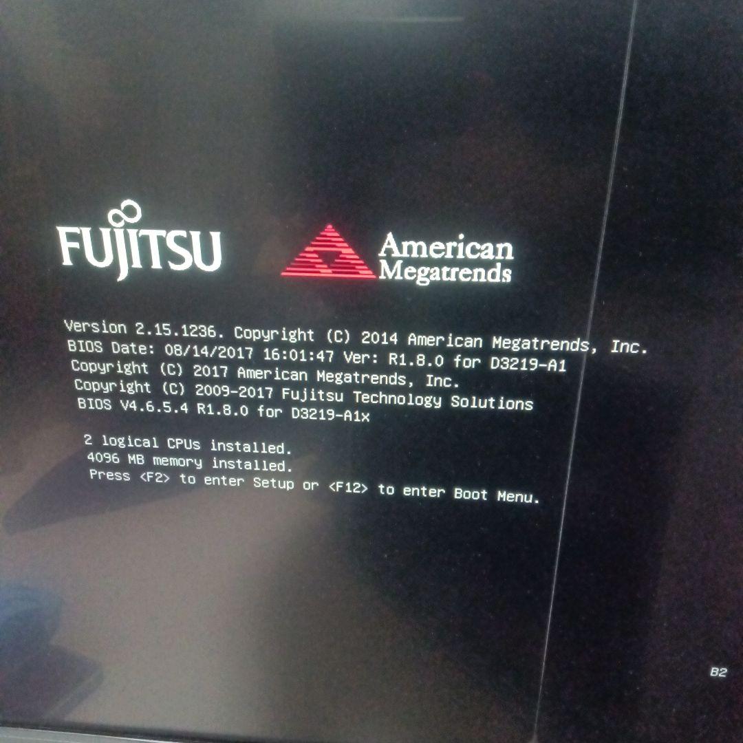 Fujitsu PRIMERGY TX1310 M1 サーバー