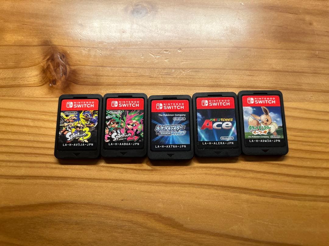 【美品】Nintendo Switch 本体+ソフト5本+プロコン