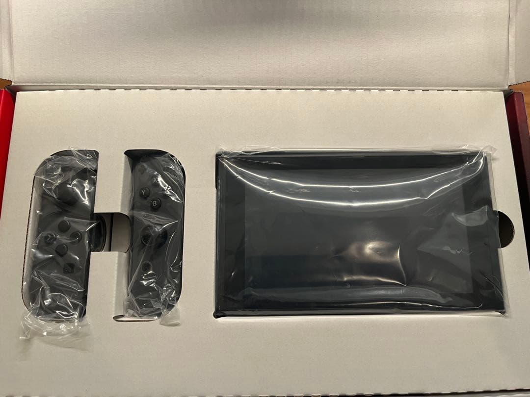 【美品】Nintendo Switch 本体+ソフト5本+プロコン