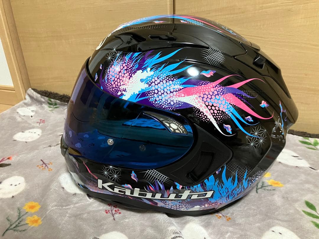 フルフェイス　カブト　カムイ3 Mサイズ 新品未開封ミラーシールド付