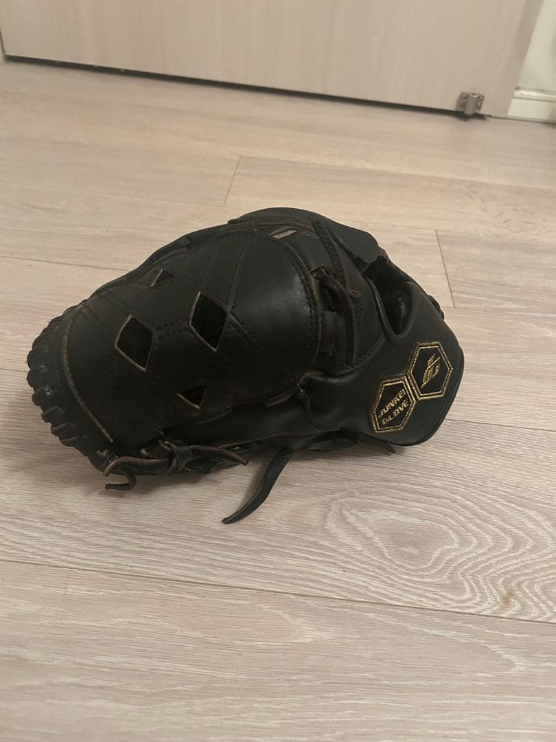 JUNKIE 黒 硬式グローブ