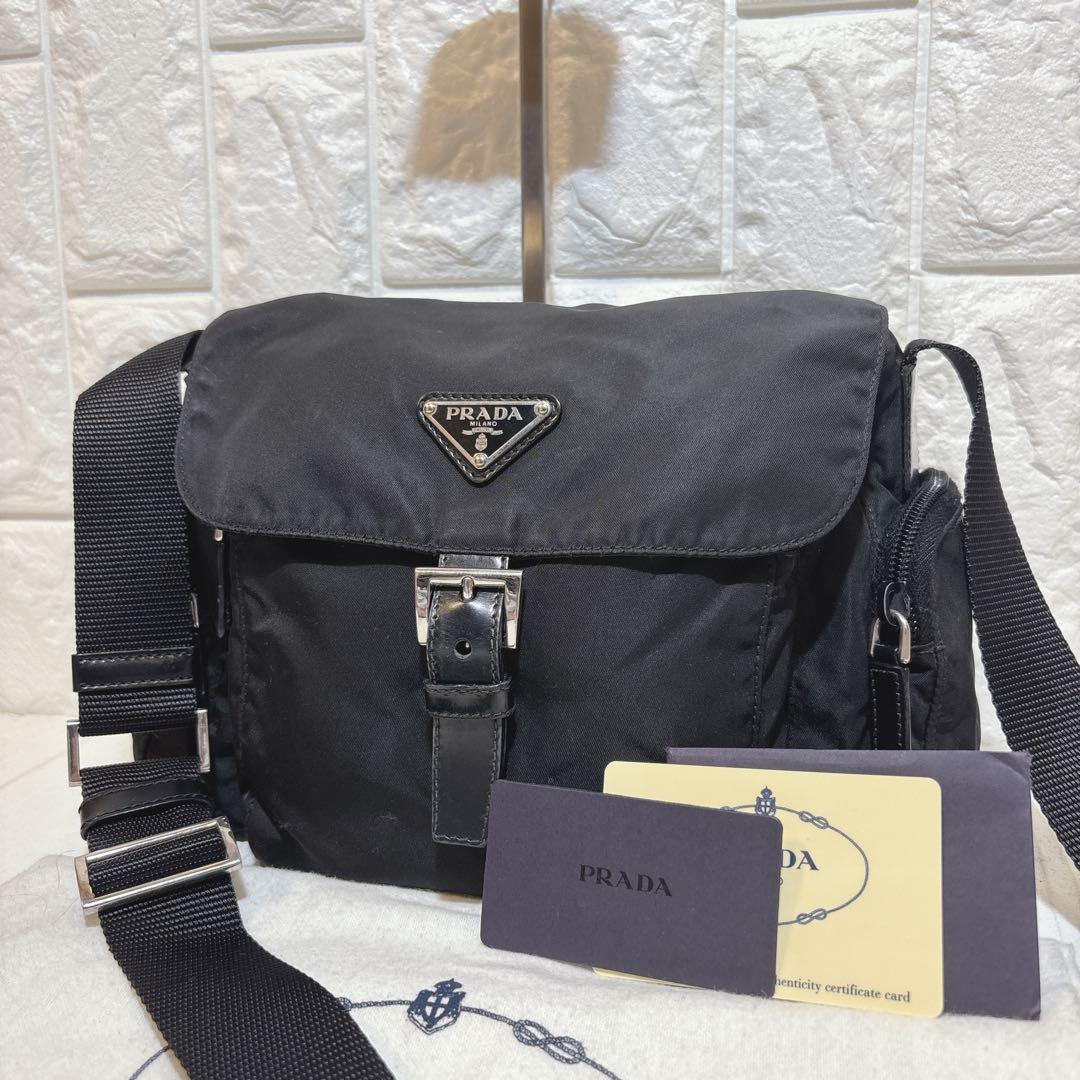 【希少】プラダ　ショルダーバッグ　三角ロゴ　サイドポケット　ナイロン　ブラック