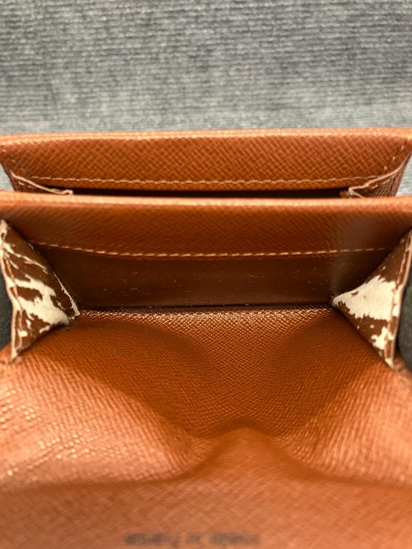 LOUIS VUITTON　ケース　モネプラ　モノグラム　242