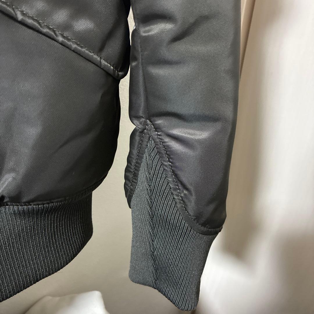 [美品]UNIQLO +J ハイブリッドダウンオーバーサイズMA-1 S