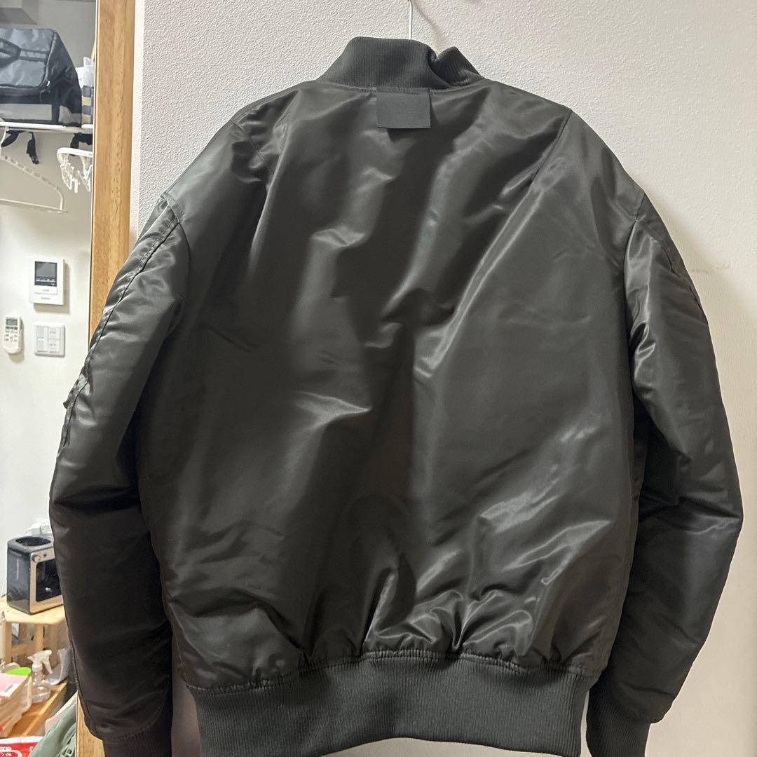 [美品]UNIQLO +J ハイブリッドダウンオーバーサイズMA-1 S