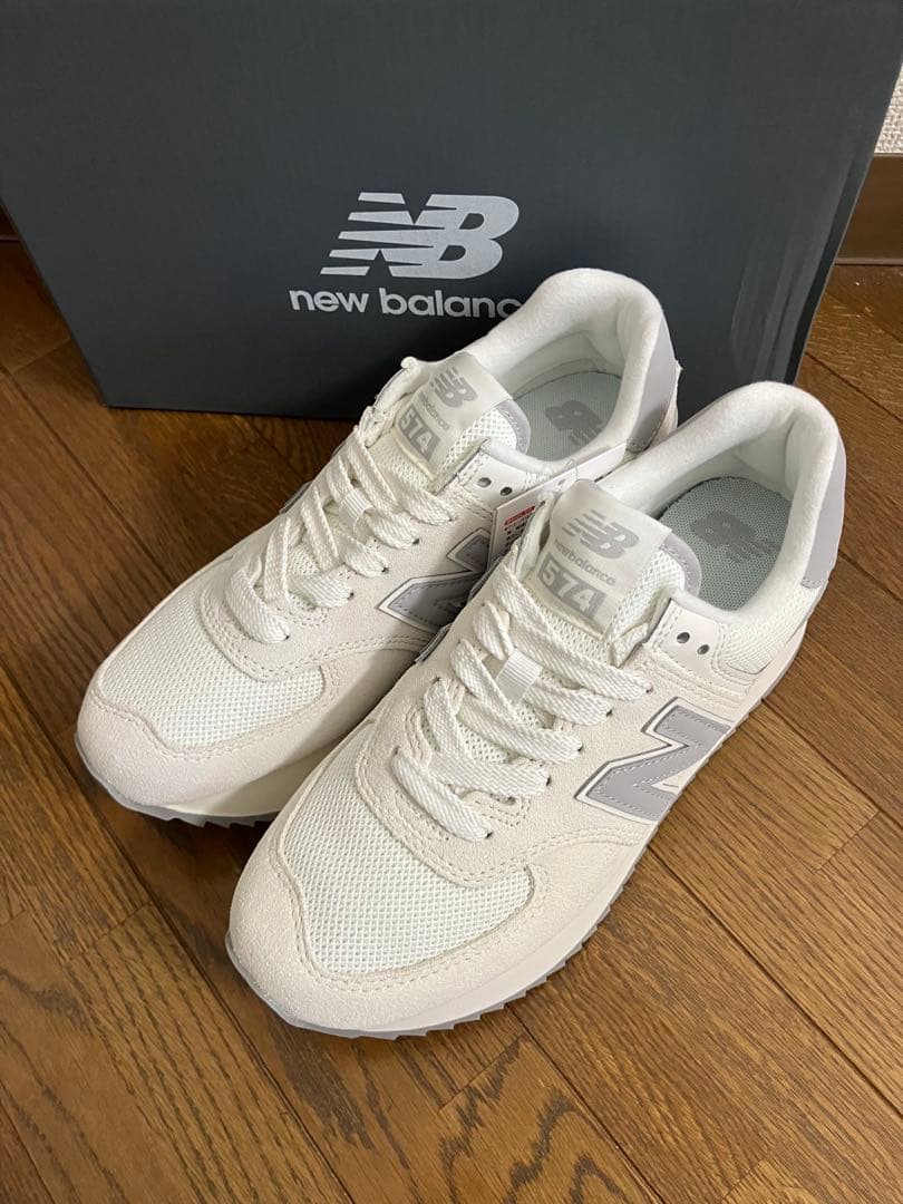 23.5cm ニューバランスWL574 オフホワイトカラー 厚底スニーカー