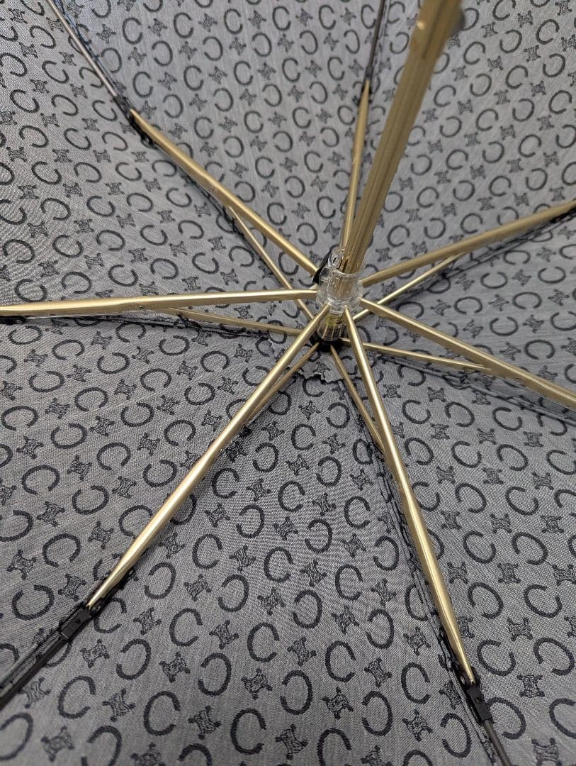 美品◇セリーヌ☆マダカム折り畳み傘　トリオンフ　晴雨兼用