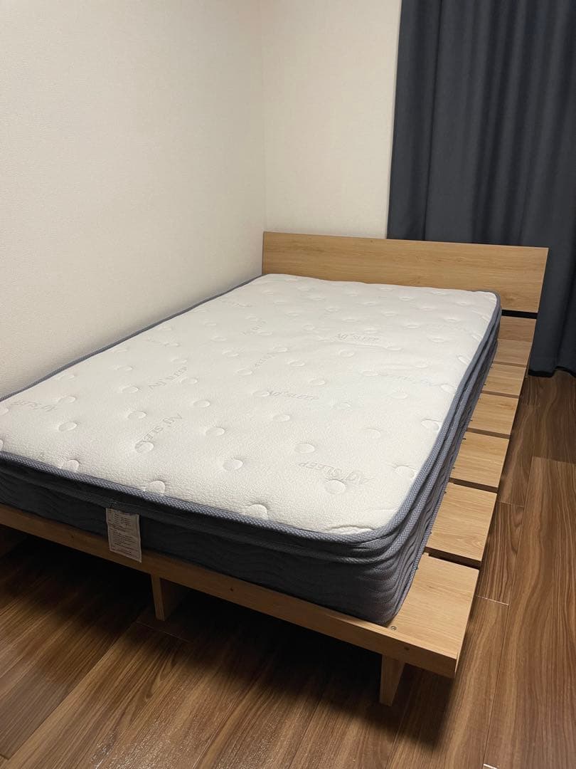 LOWYA ベッドフレーム（セミダブル）、マットレスセット