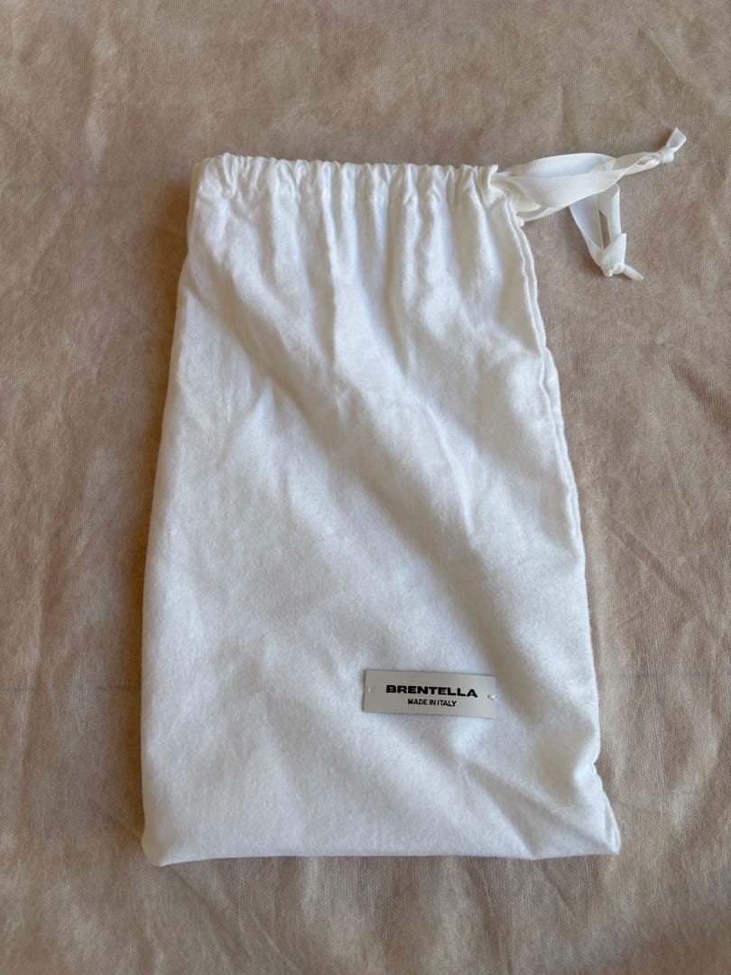 アパルトモン　BRENTELLA CLUTCH BAG