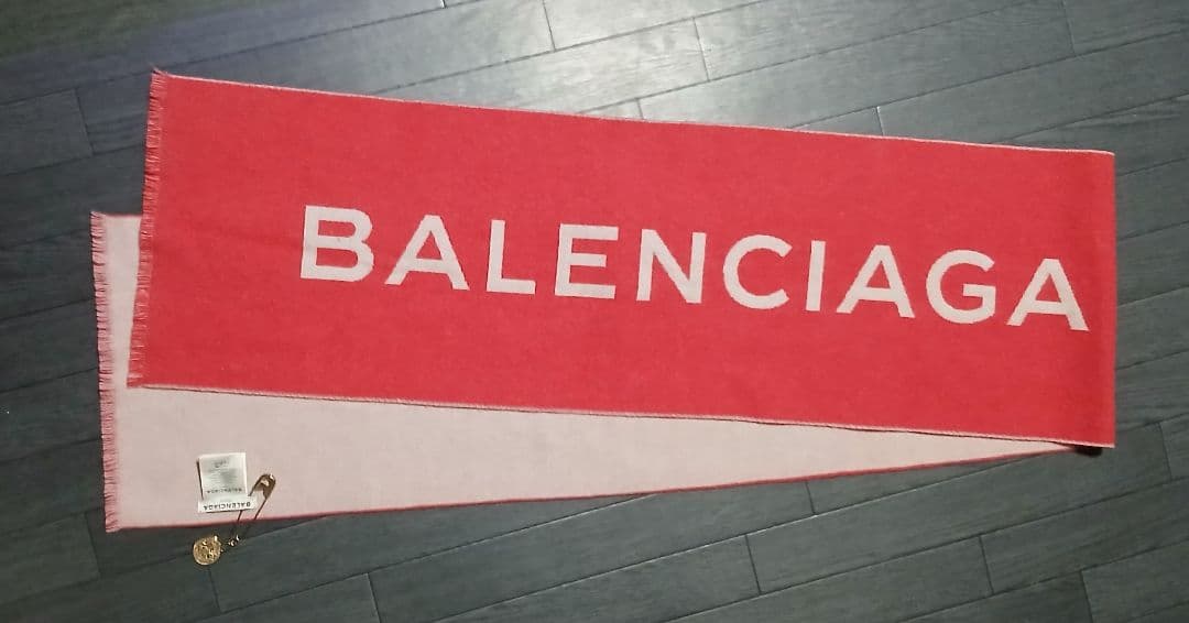 BALENCIAGA バレンシアガ　マフラー