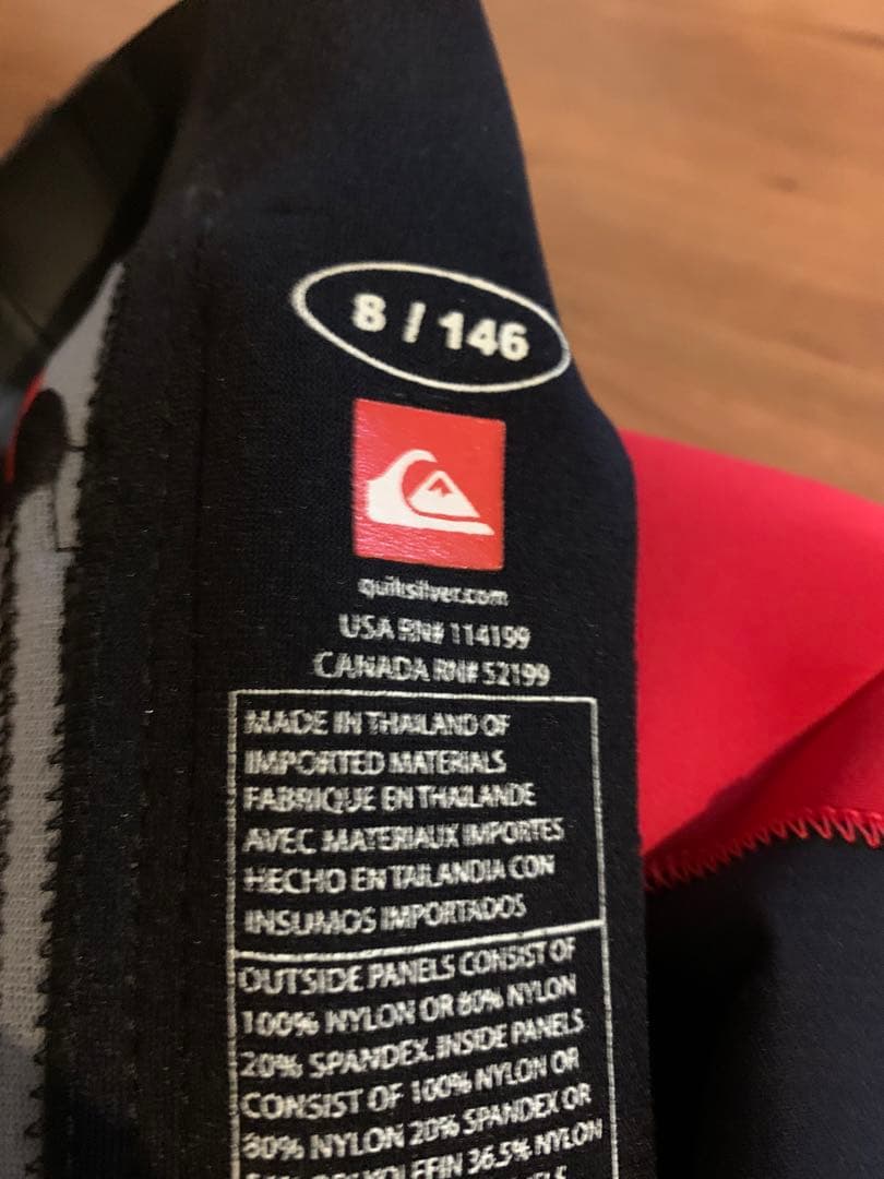 新品／未使用品　クイックシルバー　ウエットスーツ　スプリング　130cm