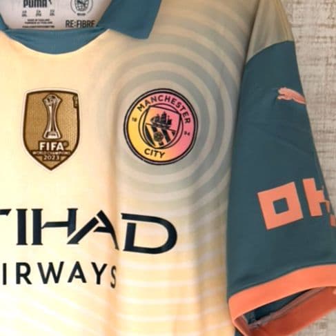 24-25 マンチェスター・シティ 4th ユニフォーム