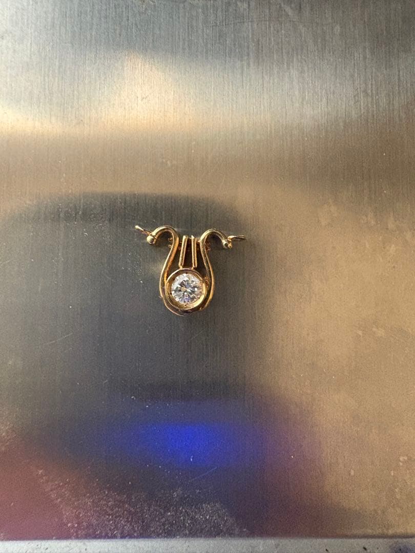 K18 ゴールド1.7gホルンだったかな？ピンスライドチェーン向け。